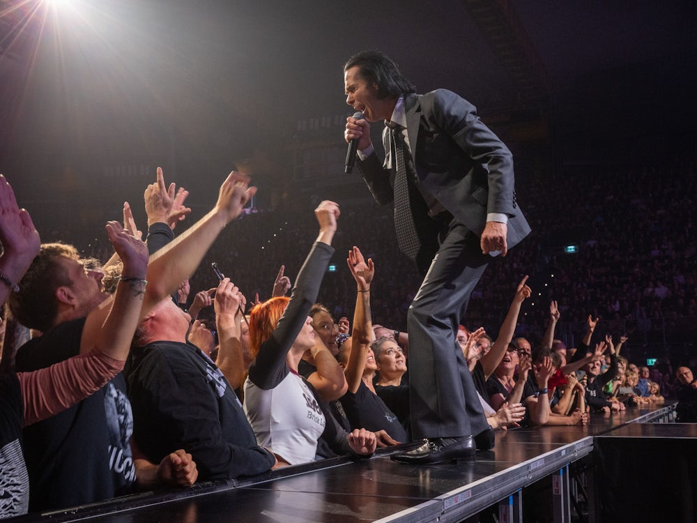 Nick Cave In Der Münchner Olympiahalle: Wenn Dich Der Wilde Gott Berührt