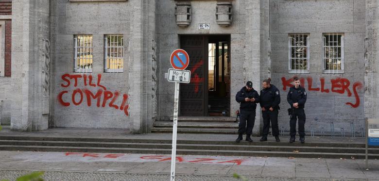 Palästina Aktivisten Versuchen, Fu Präsidium Zu Stürmen