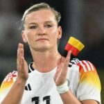 Knappe Niederlage Bei Emotionalem Abschied Von Alexandra Popp