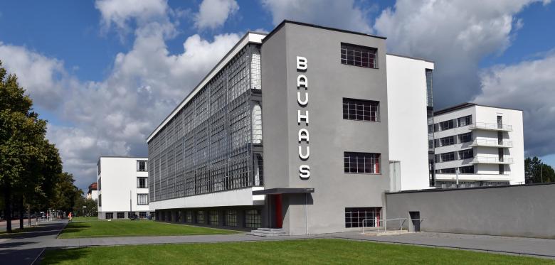 „das Bauhaus Ist Unerträglich Anzuschauen“