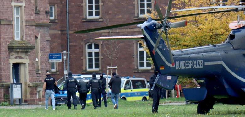 „im Wesentlichen Blind, Der Wachsenden Terrorgefahr Herr Zu Werden“