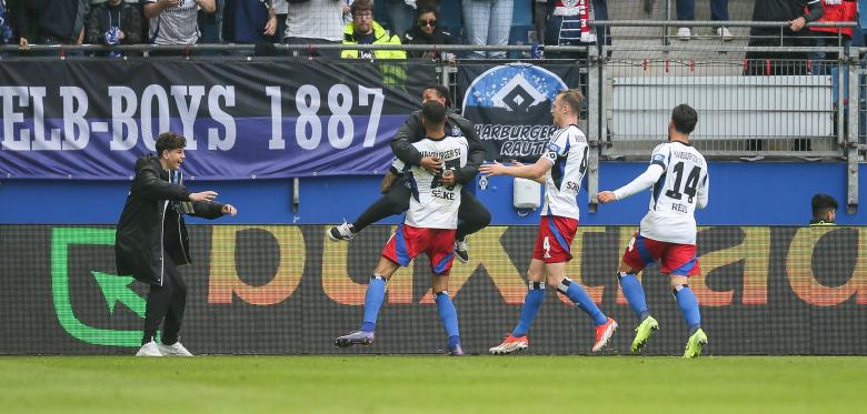 Trotz Unterzahl Und Elfmeter Gegentor – Hsv Schießt Sich Auf Den Dritten Platz