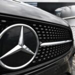 Das Kerngeschäft Pkw Erodiert – Gewinn Von Mercedes Bricht Fast Um Die Hälfte Ein