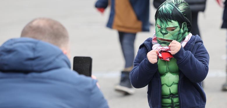 „grüner“ Beliebtestes Halloween Kostüm Bei Kindern