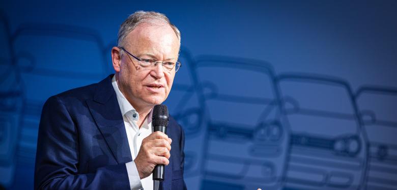 Ministerpräsident Weil Setzt Vw Frist Bis Weihnachten