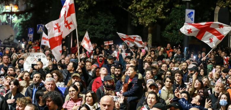 Zehntausende Protestieren In Georgien – Opposition Fordert Wahlwiederholung