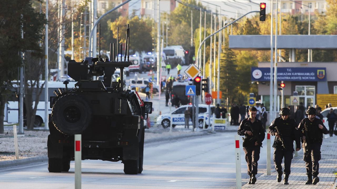 Türkei Macht Pkk Für Anschlag In Ankara Verantwortlich