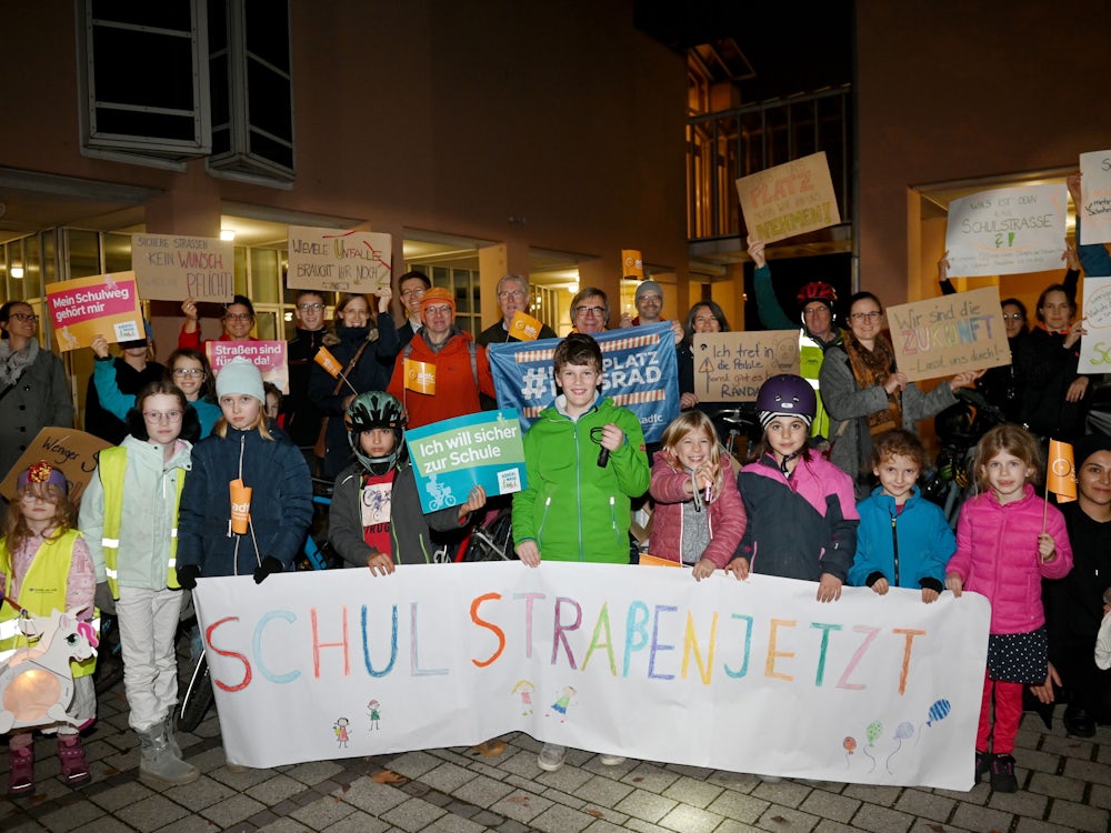 Verkehrssicherheit: Weg Zur Schule Soll Für Autos Tabu Sein