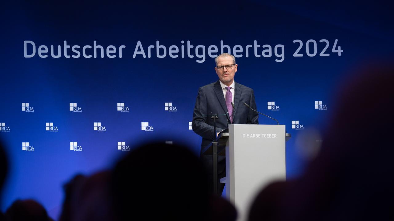 Arbeitgeberpräsident Dulger Kritisiert Kurs Der Ampel Regierung