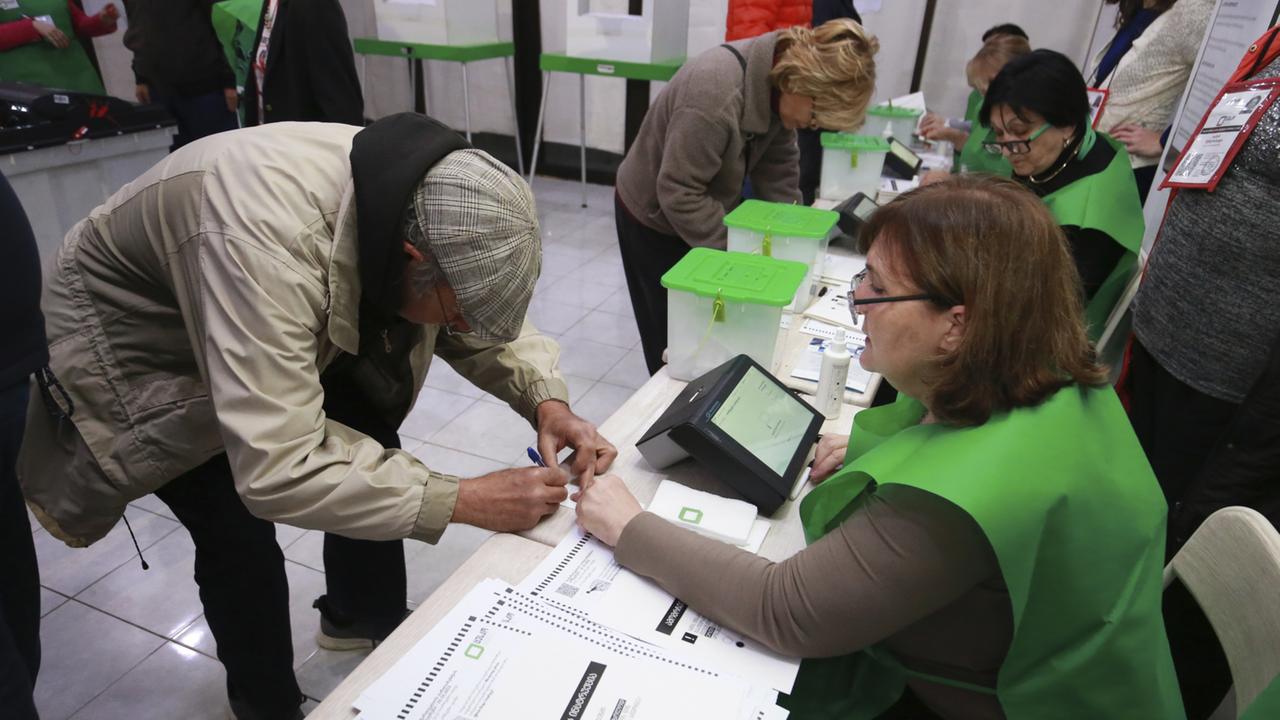 Teilweise Neuauszählung Bestätigt Offenbar Wahlergebnis In Georgien