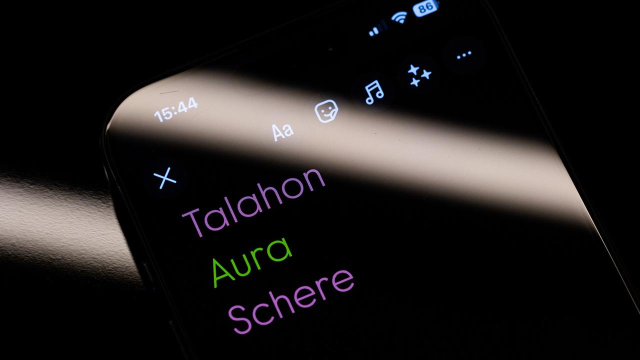 Vor "talahon" Und "schere": "aura" Ist Jugendwort Des Jahres