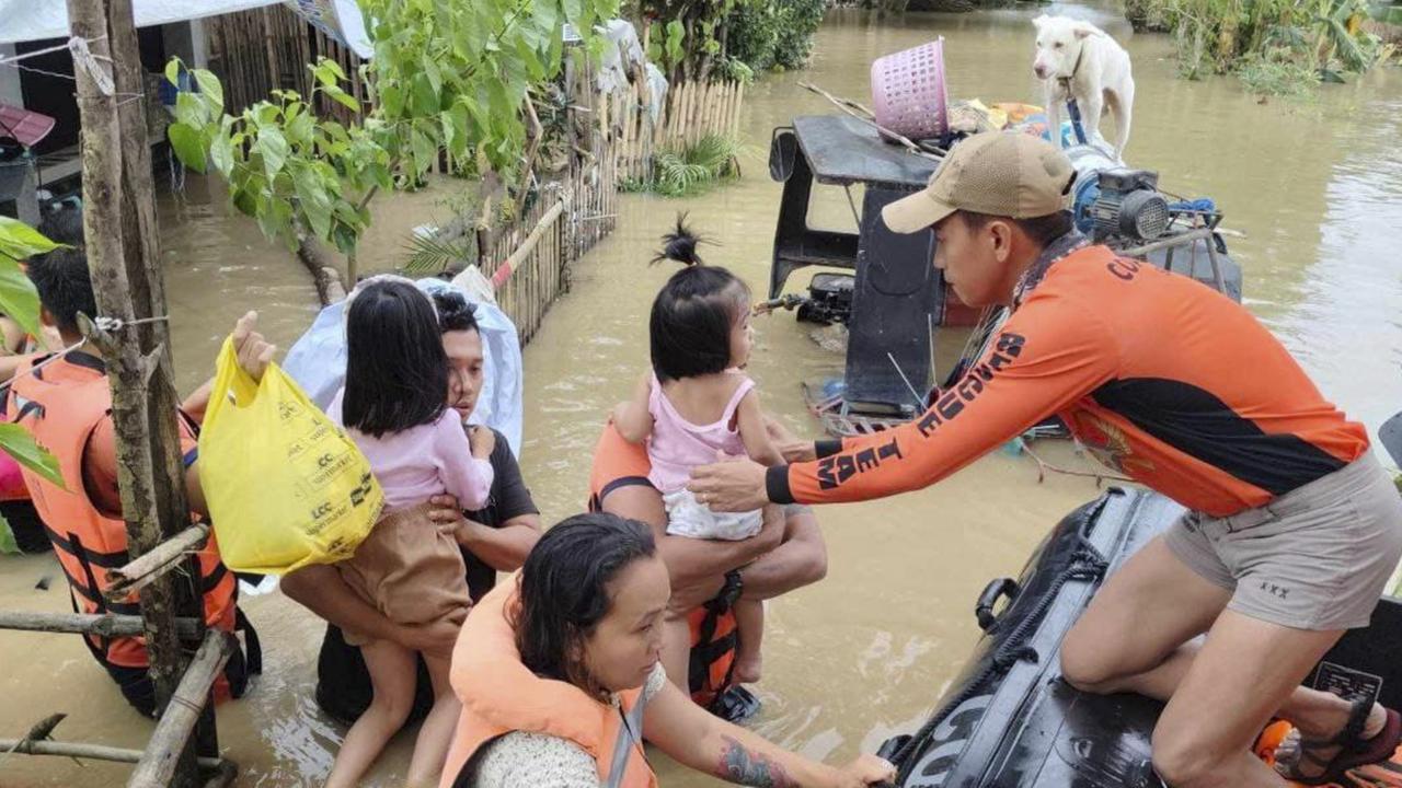 Philippinen: Viele Todesopfer Durch Tropensturm "trami"