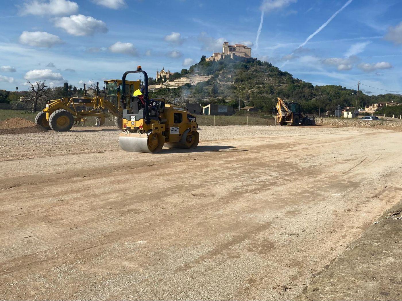 Mit Dem Auto Auf Mallorca Parken: Artà Und Colònia De Sant Pere Bekommen 6500 Neue Parkplätze