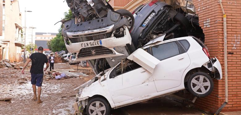 Schon über 200 Tote – „tödlich, In Keller Oder In Autos Zu Flüchten“