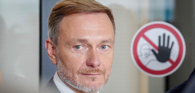 Lindner Beklagt „indiskretion“ Bei Grundsatzpapier